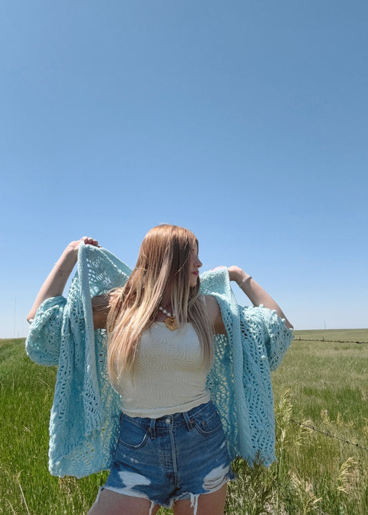 𝐁𝐀𝐁𝐘 𝐈𝐍 𝐇𝐄𝐑 𝐁𝐋𝐔𝐄𝐒 𝐂𝐀𝐑𝐃𝐈𝐆𝐀𝐍